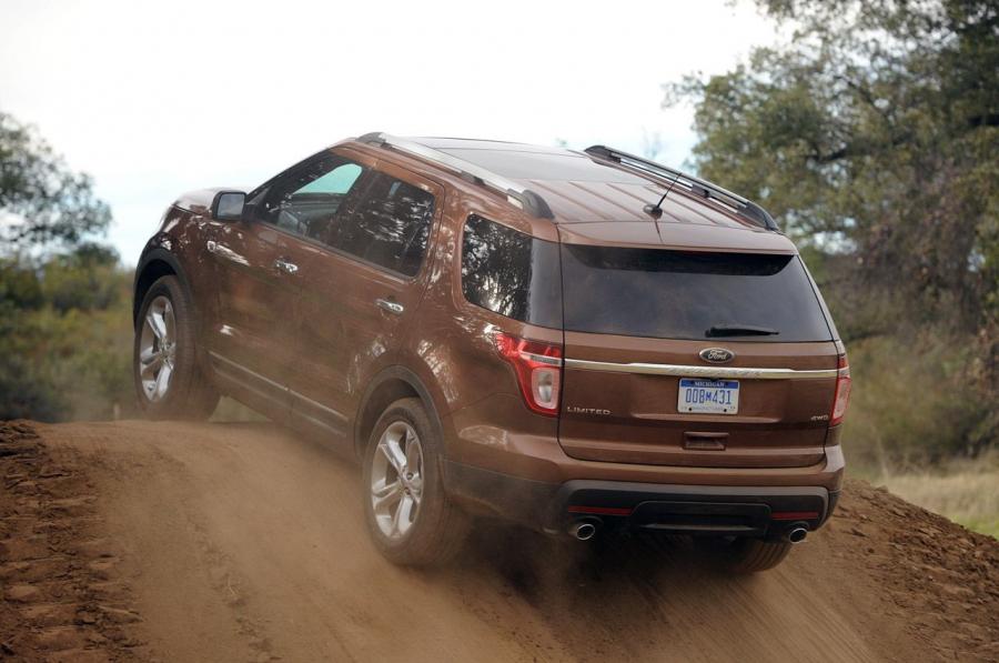  Ford Explorer 2011 года  (фото 52 из 174)